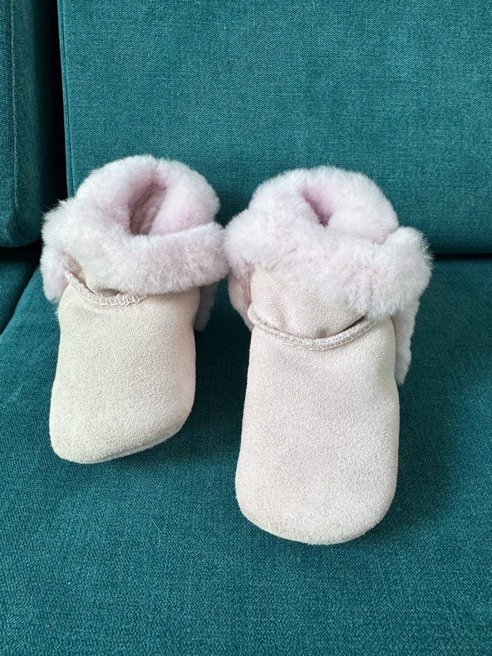 Pink uggs